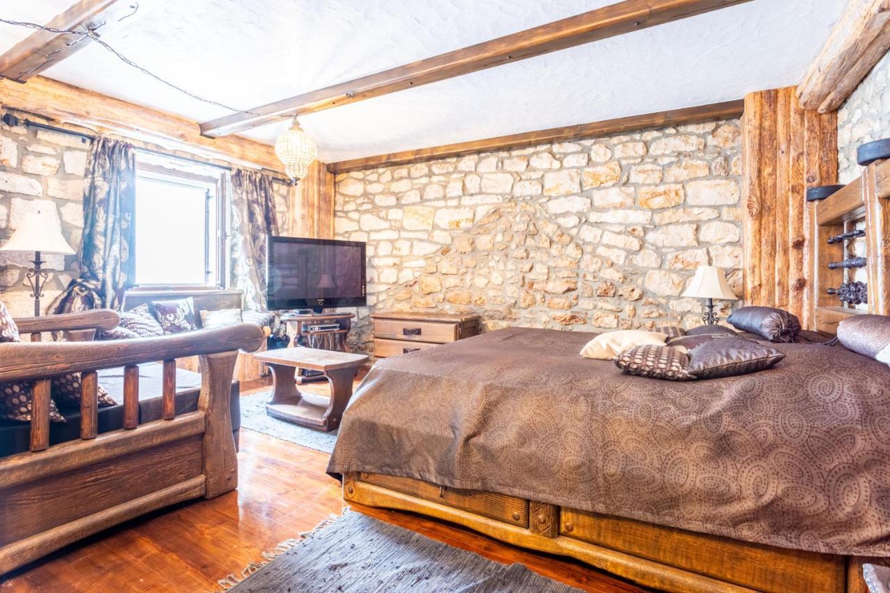 Apartamento Stone House Srida Baška Voda Exterior foto