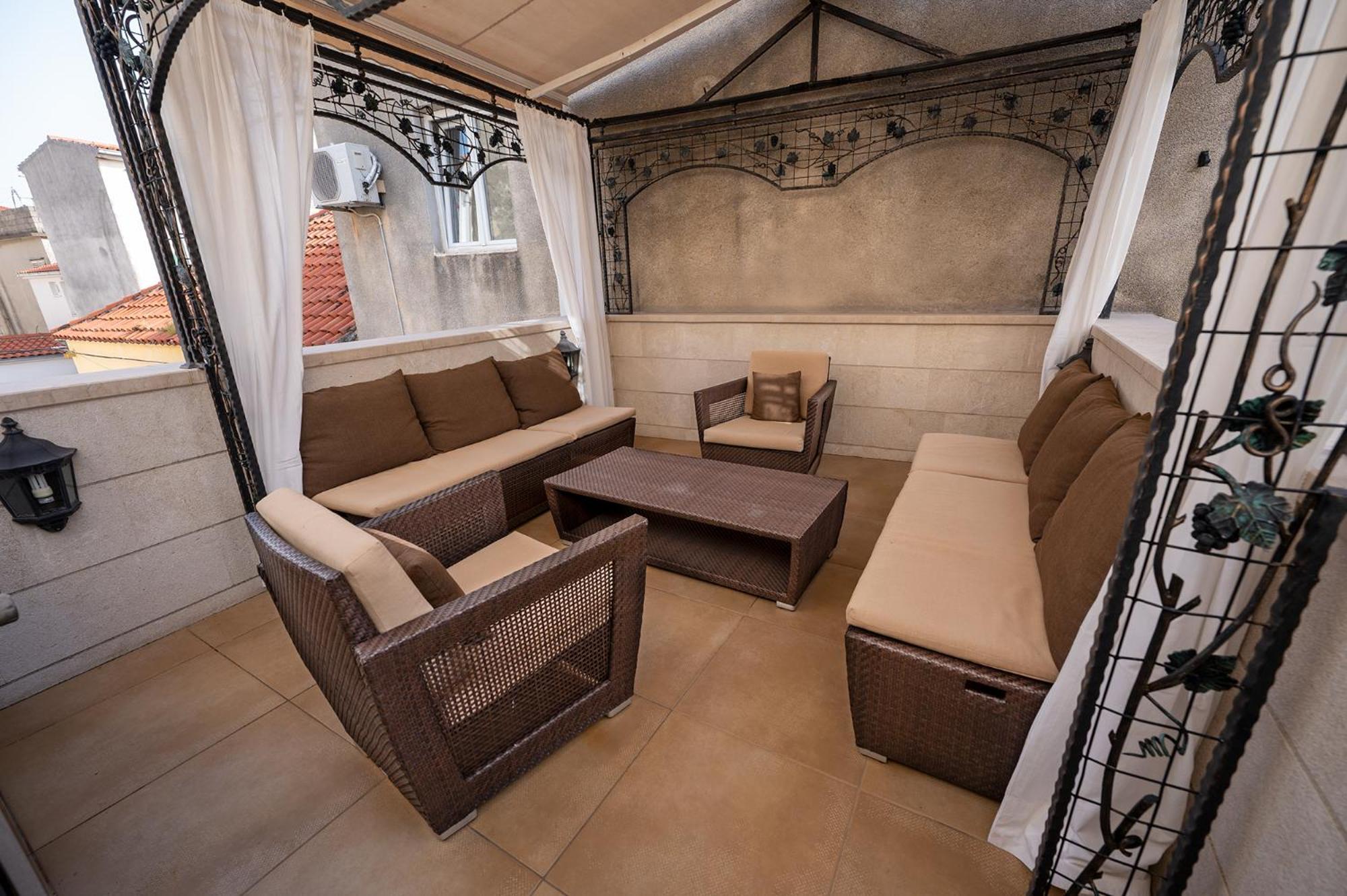 Apartamento Stone House Srida Baška Voda Exterior foto